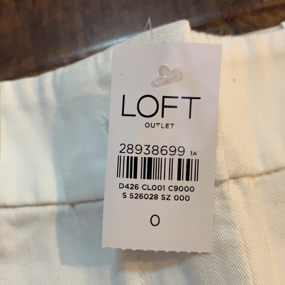 NWT 4” White LOFT Everyday Shorts - Picture 2 of 6